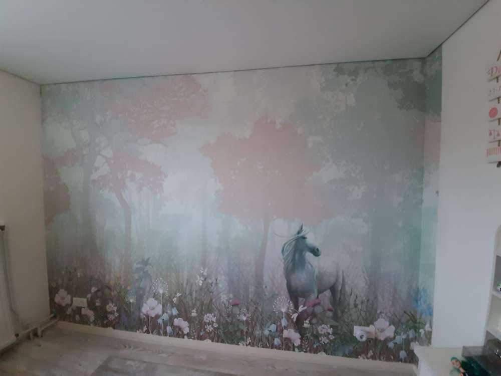 Blauw en roze bos
